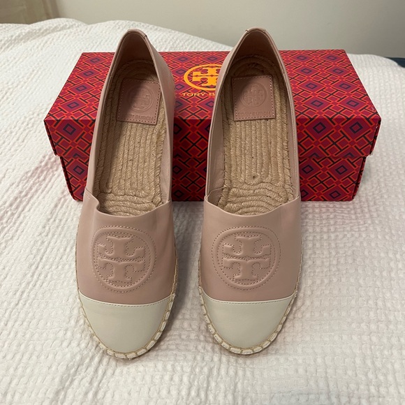 Brand new Tory Burch shoes, Size 8.5, Seashell Pink sandal - Picture 5 of 9